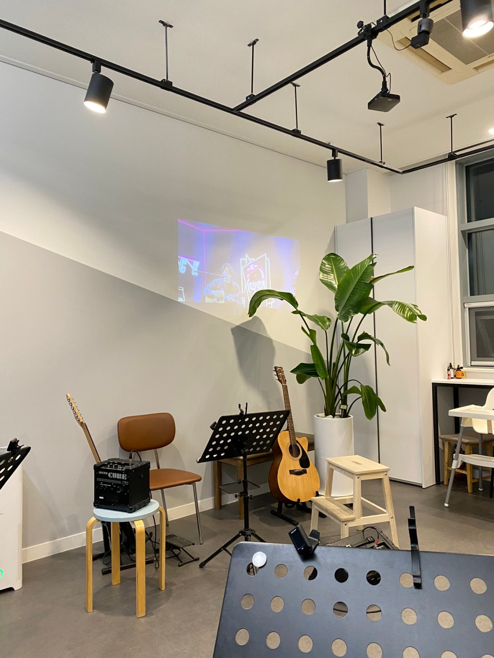 El's Guitar 학원 내부 2